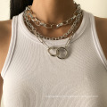 Retro metal style geometric necklace, hip-hop chain and round buckle set necklace